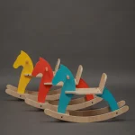 ⁦حصان هزاز-أحمر-أحمر⁩ - الصورة ⁦2⁩